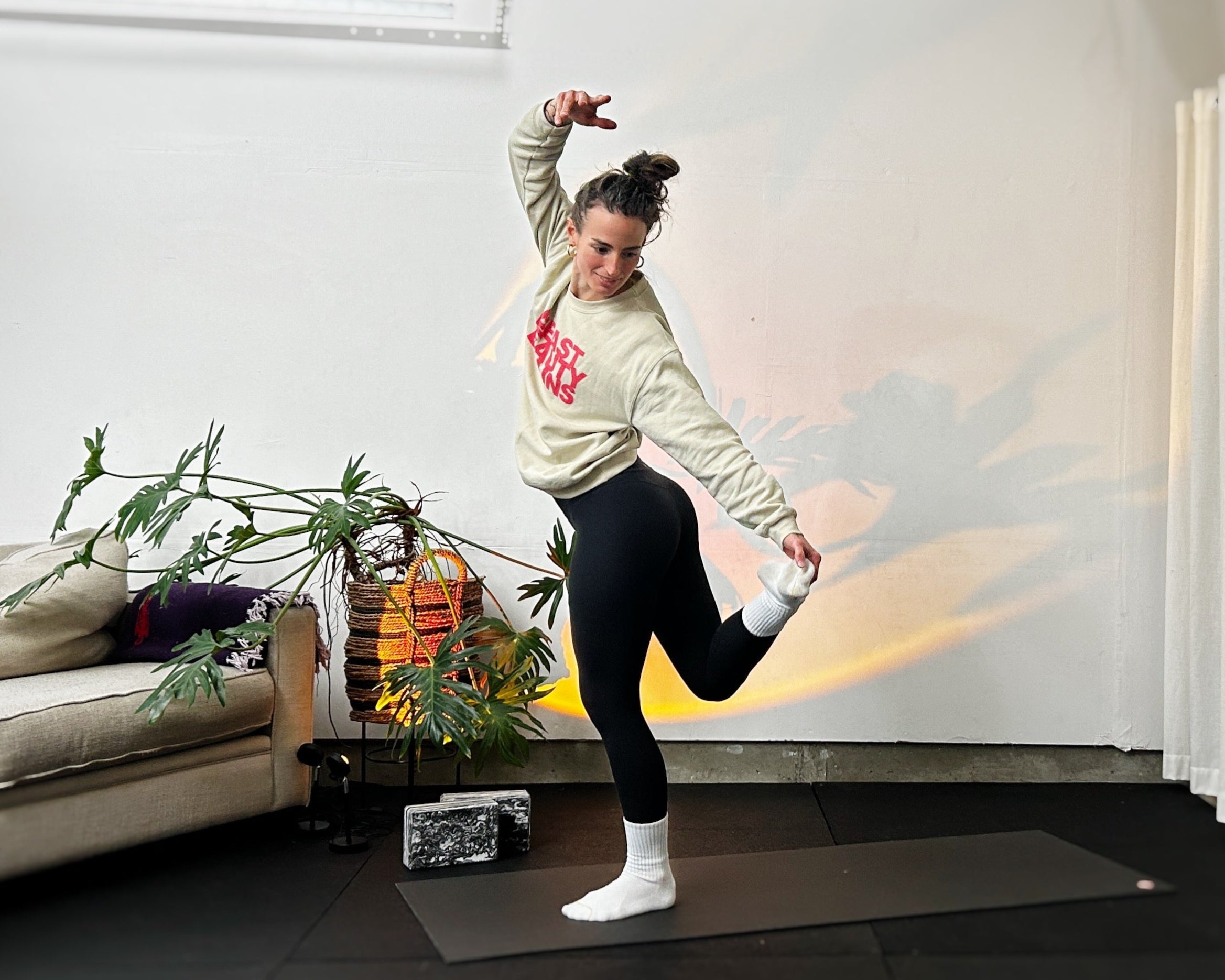 Side Dancer Balance: Slow & Strong Flow